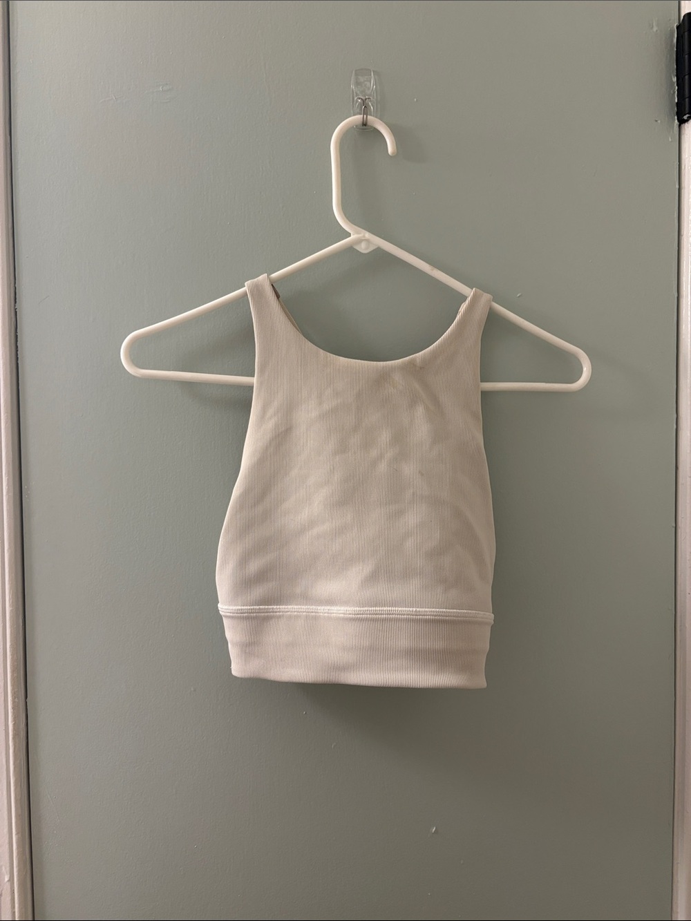 Lululemon White Ribbed Crop Tank Top/ Sports bra